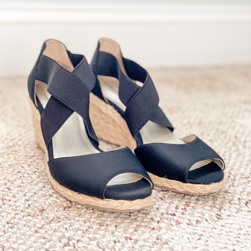 SOLD NWOT Bandolino Espadrille Heels